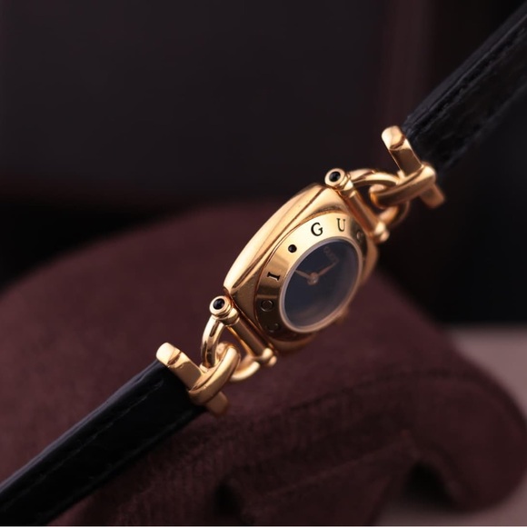 Vtg 1990s Gucci Diamantissima 6300L Watch
Gold-Plated case w/ horsebit lugs - Picture 6 of 13